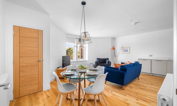 Monifieth Apartment | Panmure Apartment - golf course views