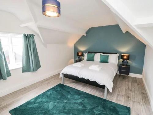 Whitby Hotel | Pannett Park Rooms