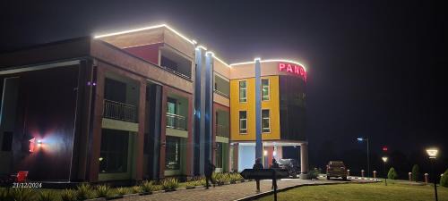 Mwenge Hotel | Panorama Kyenjojo Hotel