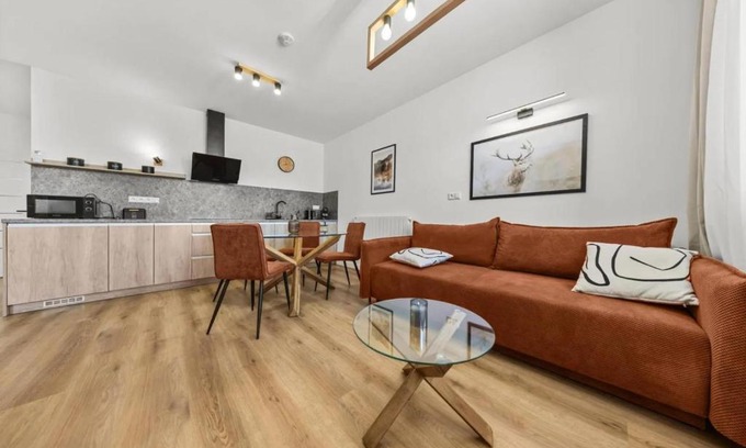 Velky Slavkov Apartment | Panorama View III