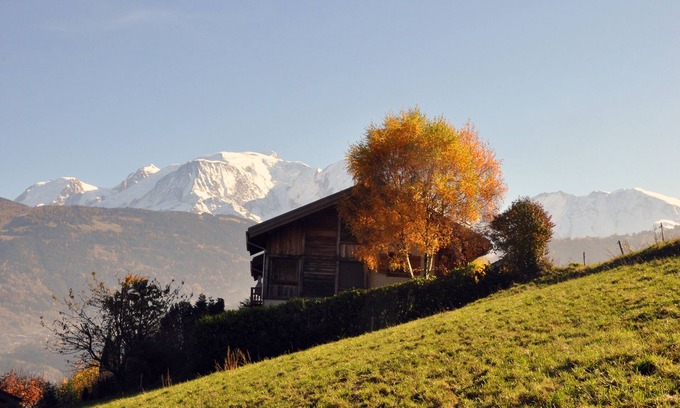 Domancy Ski Chalet | Panoramic chalet in front of the Mont Blanc (Combloux Megeve Domancy)