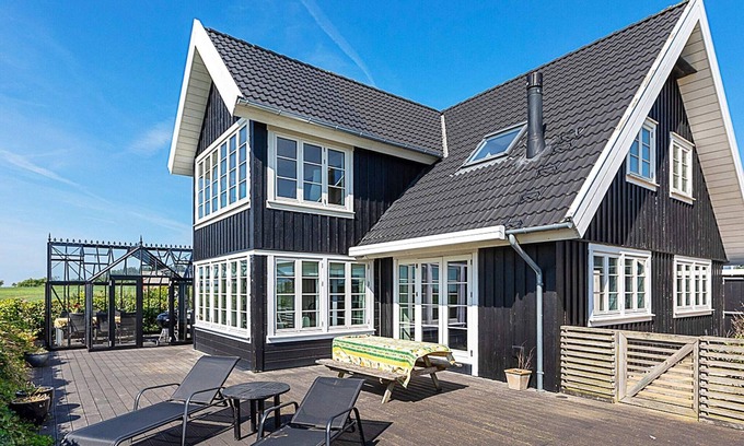 Ranum House | Panoramic Retreat with Spa