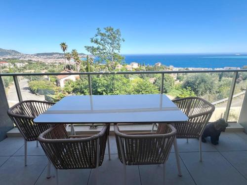 Saint Antoine Apartment | Panoramic Sea View Appartment Blue Pearl