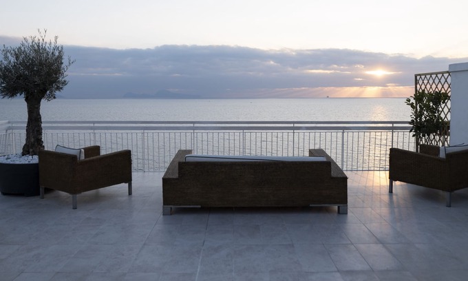 Torre del Greco Apartment | Panoramic suite with whirlpool