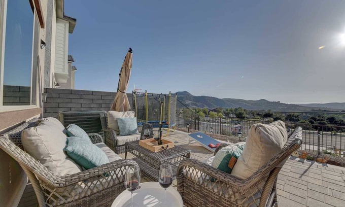 San Juan Capistrano House | Panoramic Peaks Oasis on Longhorn Way