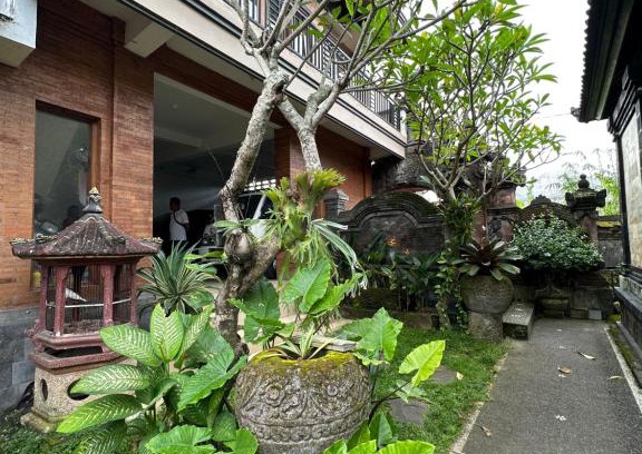 Mambal House | Panoramic view of menik house