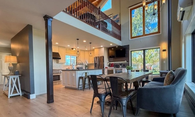 Miller Beach House | Panoramic views, Hot Tub, Sauna, Firepit, Sand Vball, Foosball, Dunes Nat'l Park