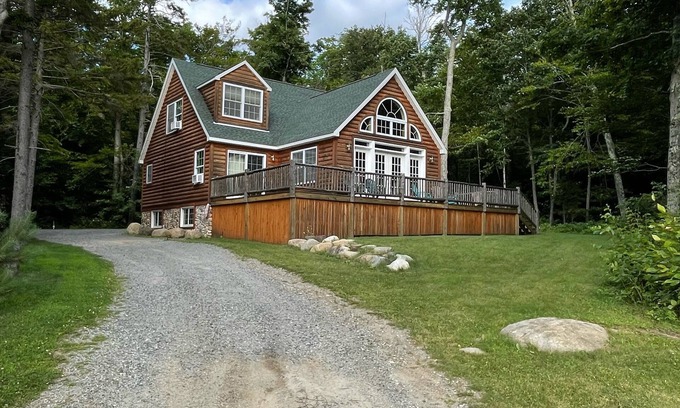 Lake Placid Cottage | Panoramic Views Of The Adirondack Mountains - Pet Friendly