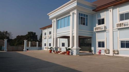 Vientiane Prefecture Hotel | PANY HOTEl