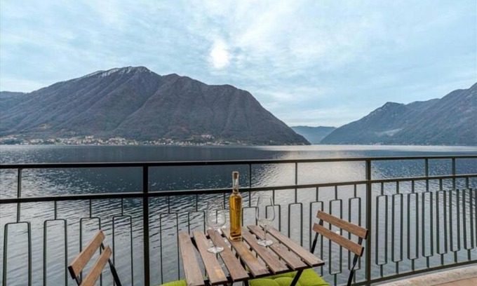 Colonno Apartment | Paolo's Home - overlooking the Lake