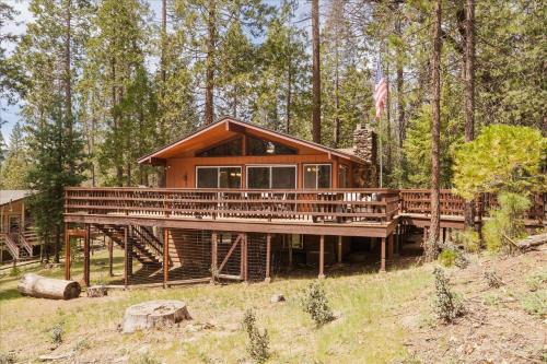 North Wawona House | PaPa Bear Cabin
