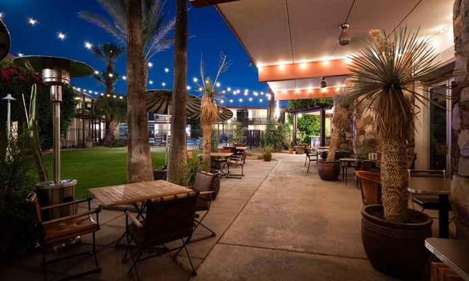 South Scottsdale Hotel | Papago Scottsdale by Reside, Trademark Collection by Wyndham
