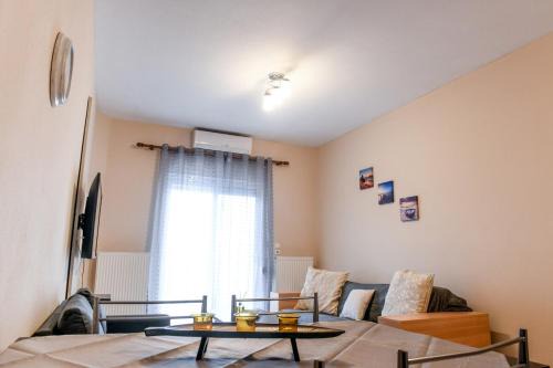 Alexandroupoli Apartment | Papi's Free Parking Apartments 1 - 2 Bedroom