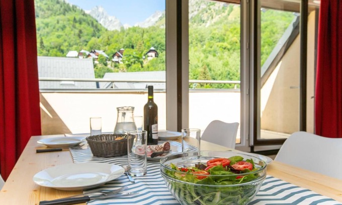 Saint-Colomban-des-Villards Apartment | Parking, tv, 50-80m², Saint Colomban des Villards
