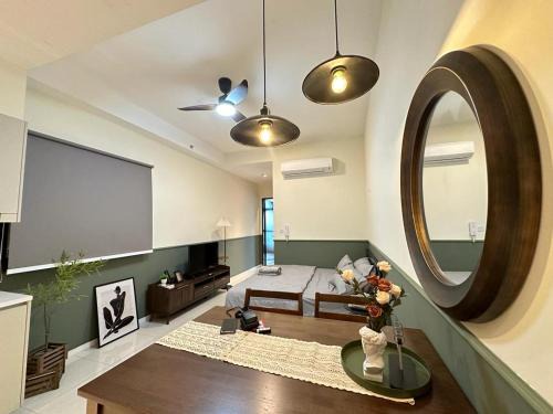 Taman Bukit Mewah Apartment | Paradigm Residence Studio 4pax 2King bed Netflix WiFi