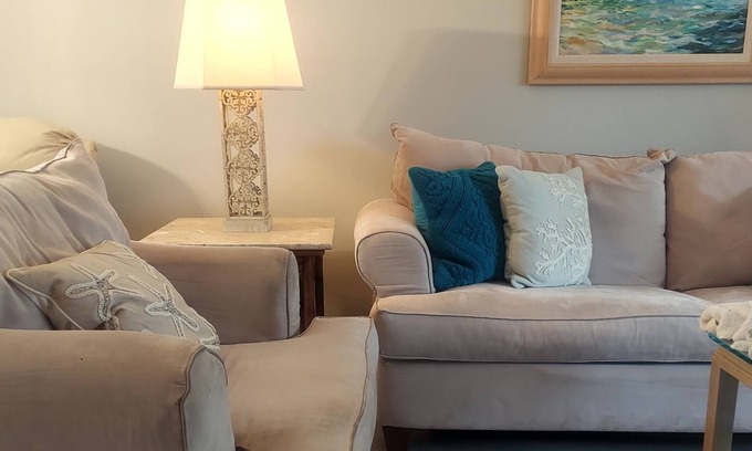 Bel Air Condo | Paradise available now!