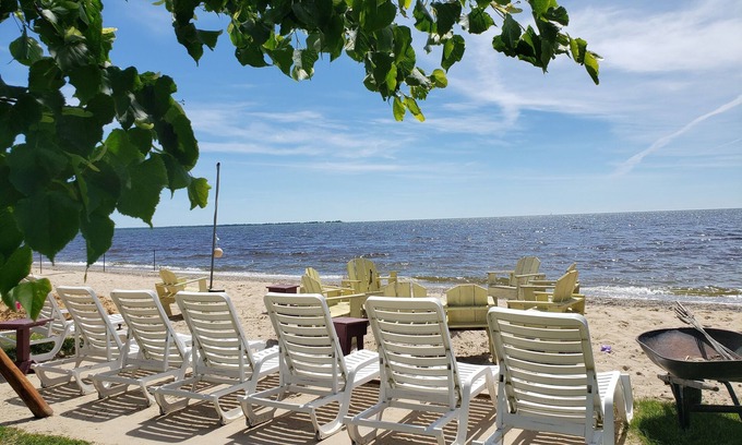 Tawas City Hotel | Paradise Beach Resort