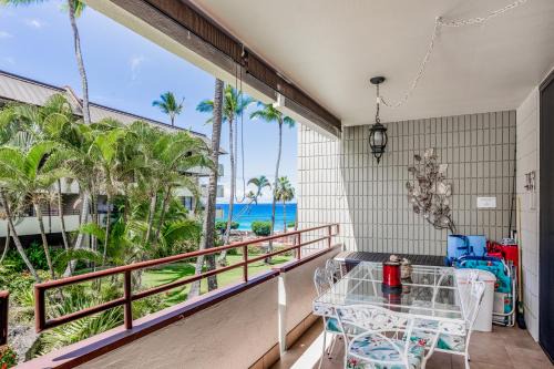 Kahaluu Bay Apartment | Paradise Found at White Sands Village 105