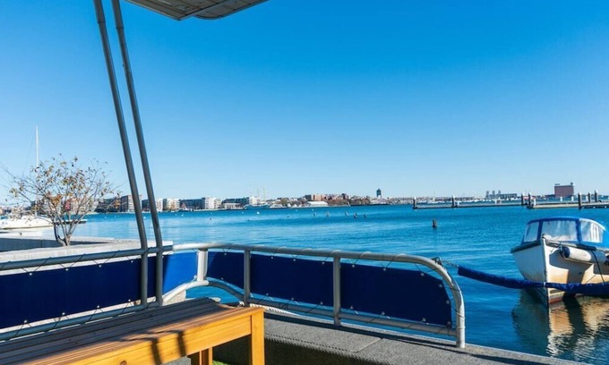 North End Boat Rental | Paradise Found: Luxury Roof Deck