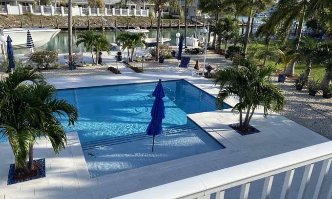Marathon House | Paradise Found
