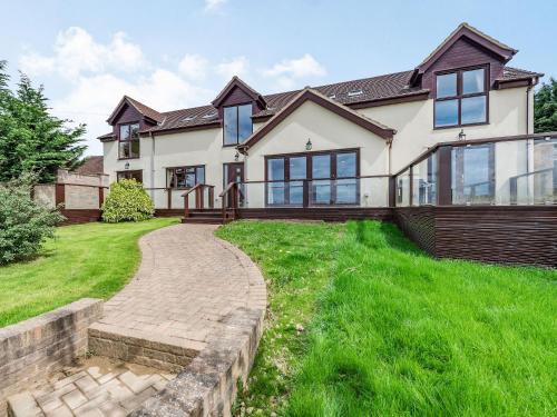 Cinderford House | Paradise