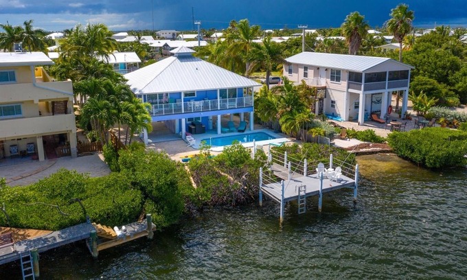 Breezeswept Beach Estates House | Paradise in the Keys - 2/2 Open Water with a pool. House is open to a 6 month