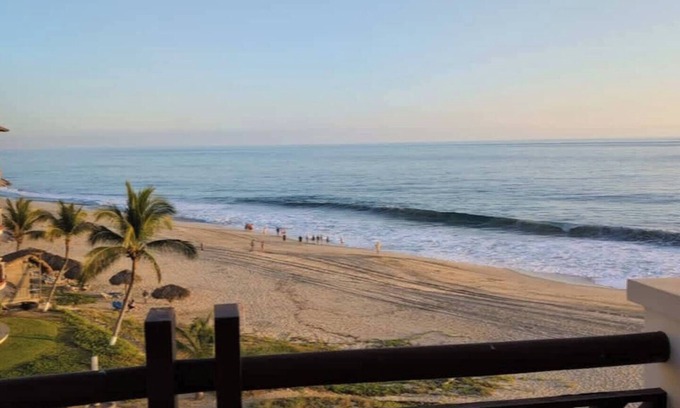 San Pedro Mixtepec Apartment | Paradise on the Pacific!