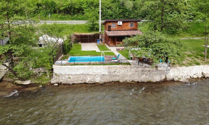 Jajce Apartment | Paradise on the Vrbas River