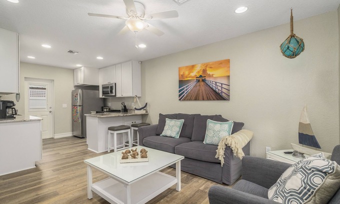 Tropic Condo | Paradise Palms Eco-Friendly 102 w/private patio
