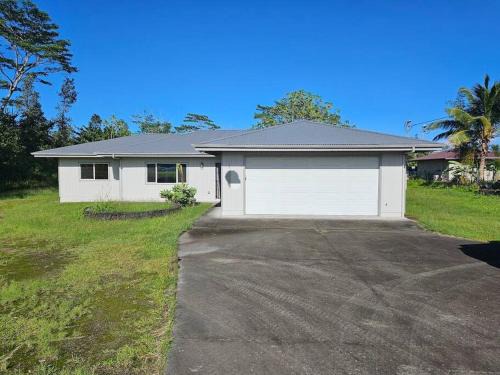 Keaau House | Paradise Park Hale-3BD