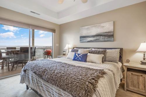 Lake Ozark House | Paradise Point of View Pools Tennis and More