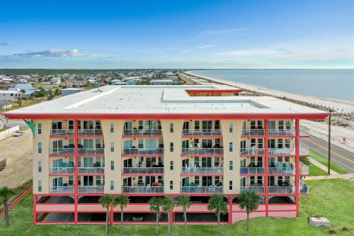 Mexico Beach Apartment | Paradise Shores 305 by Pristine Properties Vacation Rentals
