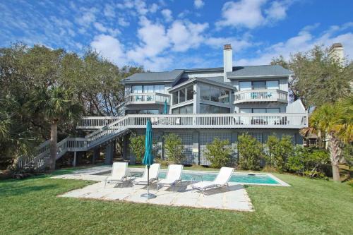 Folly Field House | Paradise