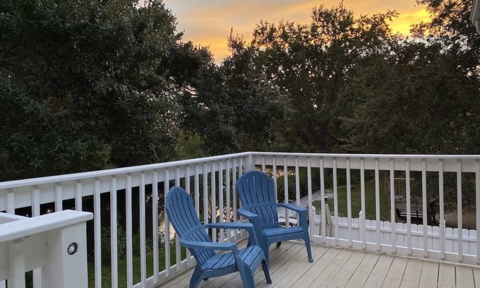 Palm Harbor House | Paradise Vacation Rental with Water Views