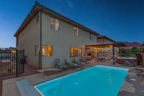 Santa Clara House | Paradise Village 94 Luxury Home with Private Hot Tub, Fire Pit, Huge Kitchen, and Resort Style Pool, Water Park and Lazy River