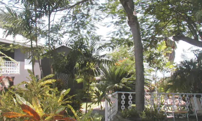 Spring Garden Apartment | Paradise Villas