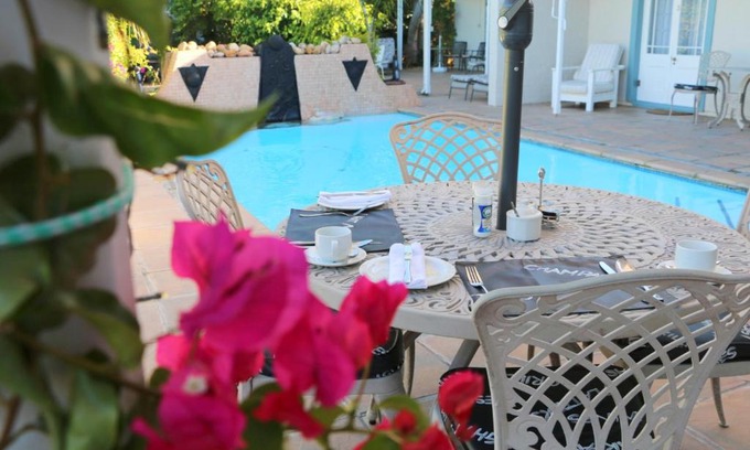 Constantia House | Paradiso Guesthouse & Self-catering Cottage
