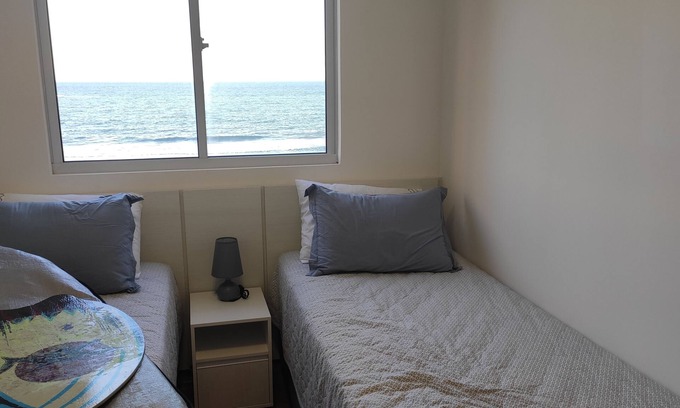 Barra Velha Apartment | Paraiso Frente ao MarnPermita-se viver essa experiência. Condomínio pé na areia