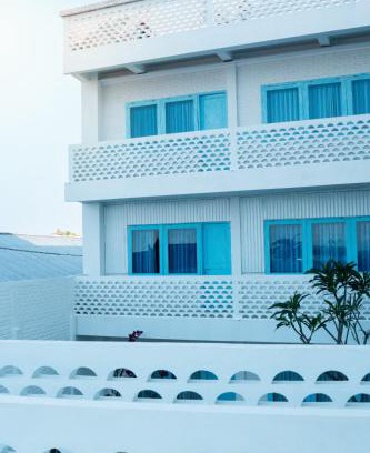 Tanjungbenoa Hotel | Paras Paros Marina Lodge