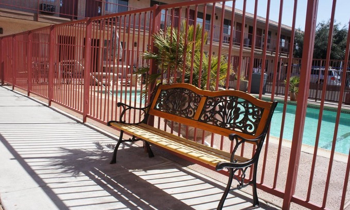 Victorville Hotel | Park Avenue Inn and Suites