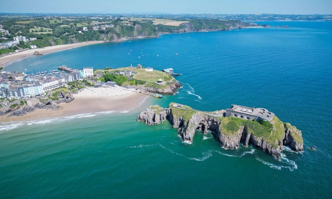 Tenby Apartment | Park Place - 2 Bedroom Apartment - Tenby