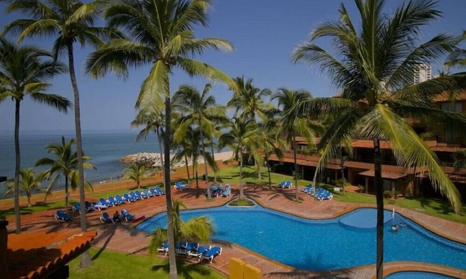 South Hotel Zone Hotel | Park Royal Los Tules Cozy 1BR Condo with Pool