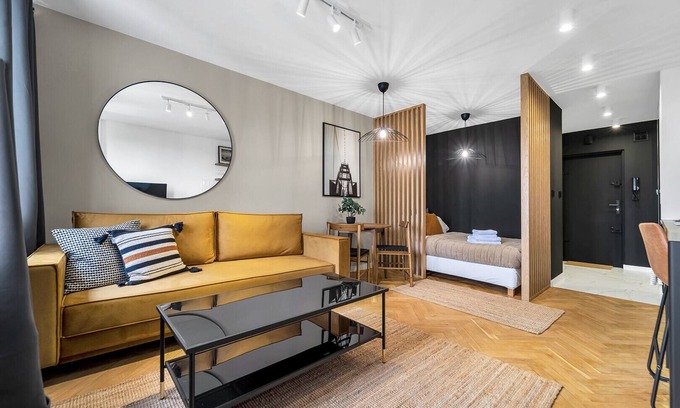Zoliborz Apartment | Park Sady Żoliborskie Modern Apartment