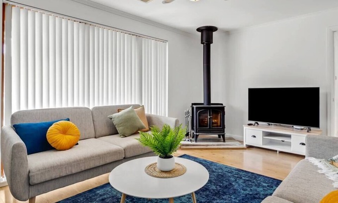 Aldinga Beach House | Park View - 4 Bedroom, 2 Bath, pool