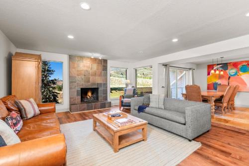 South Snyderville Basin House | Park West Village 3953