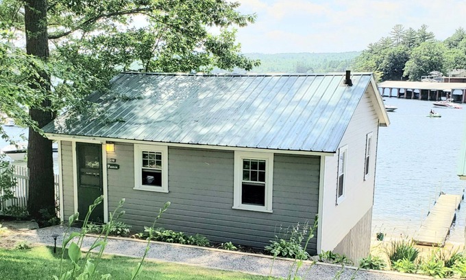 Laconia Cottage | Parker Lakeside Cottage Steps to Pristine Sandy Beach!