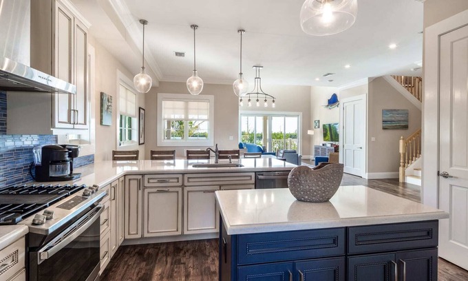 Key West House | Parking, Pet Friendly, Pool, Dock - Suncoast House