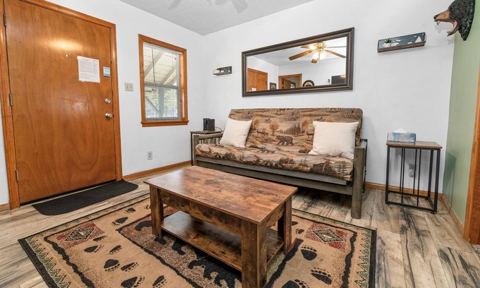 Big Bear Lake Cottage | Parkside Cottage - Newly Remodeled Cabin Walking Distance To The Lake And Village! Arcade Table! 3 Bedroom Cottage
