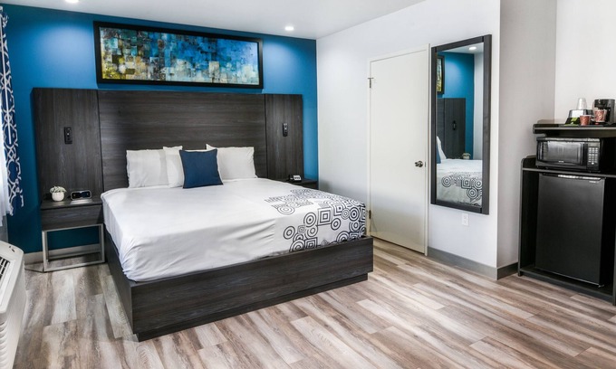 Northwest Anaheim Hotel | Parkside Inn Anaheim