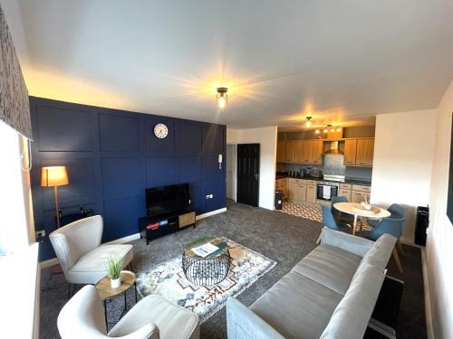 Wakefield Apartment | Parkside Mayfair Apartment